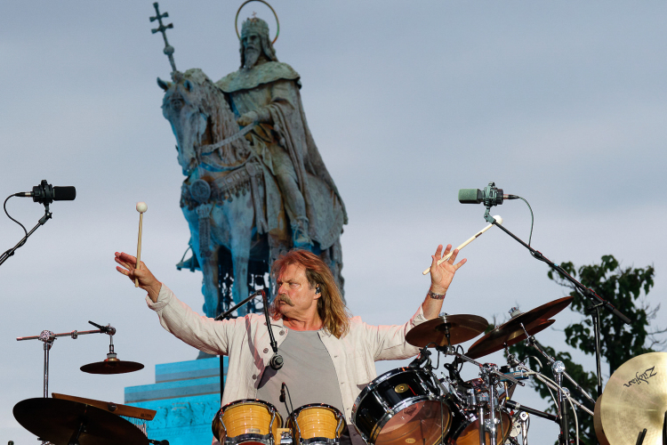 Leslie Mandoki ismét jelentős sporttörténeti zenei projekt élére állt.
